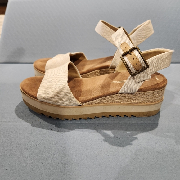 Toms Shoes - Women's Cream Platform Sandals